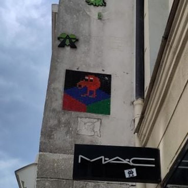 PA_682 'Q*bert'
