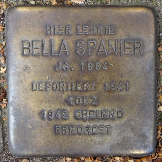 Stolperstein en memoria de Bella Spanier