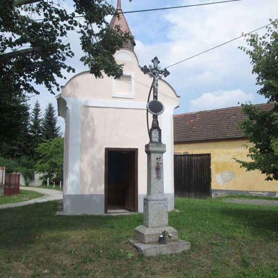 Kříž u kaple v Přeborovicích