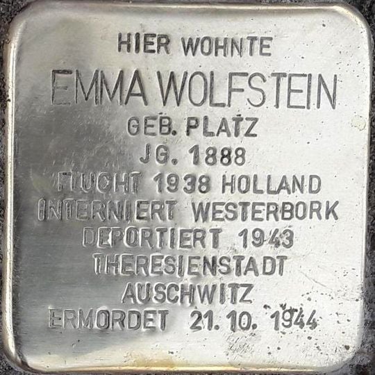Stolperstein en memoria de Emma Wolfstein