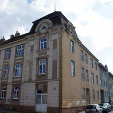 Wohnhaus, Teil einer Gebäudegruppe