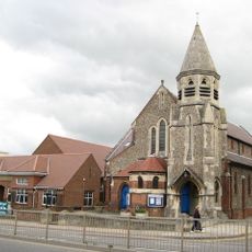 Holy Trinity, Walton