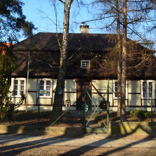 Dworek, Ks. Ignacego Posadzego 7 w Poznaniu