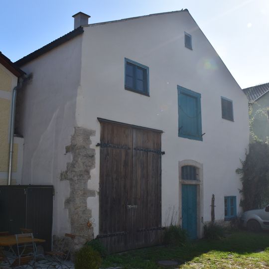 Stall Nähe Martinstraße in Walting