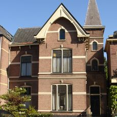 Herenhuis met tuinhek