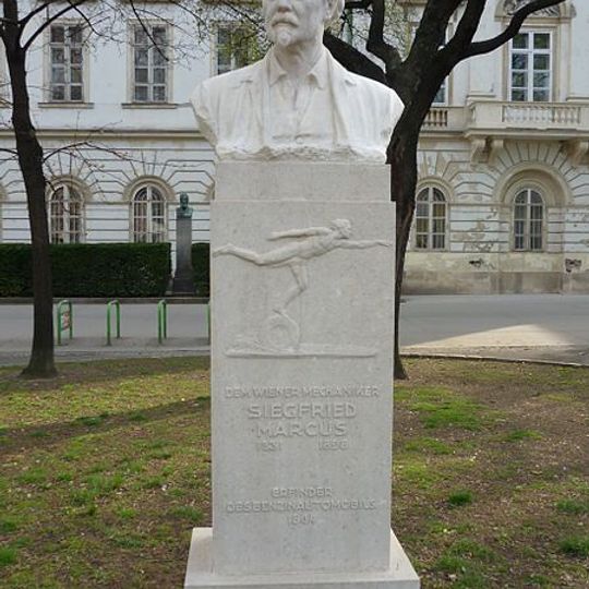 Siegfried Marcus monument, Vienna