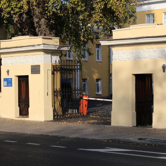 Ограда с воротами