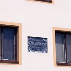 Pamětní deska Bohuslava Čermáka v Pacově