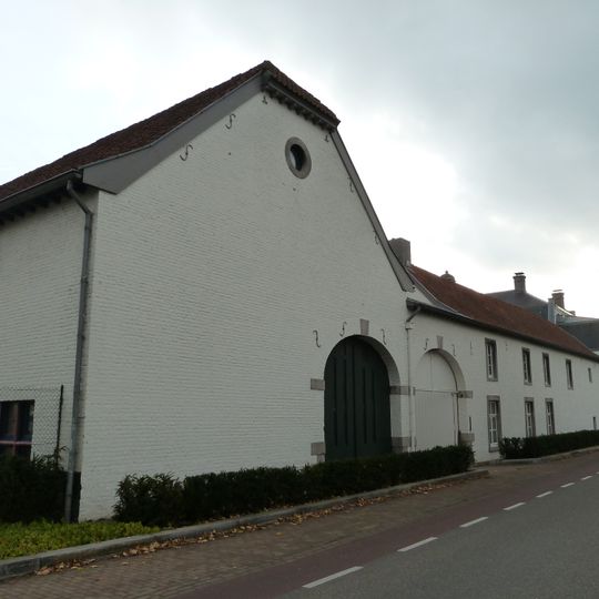 Vliek Castle: tithe barn
