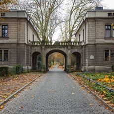 Von-Alten-Allee 30/31 (archway), Hannover