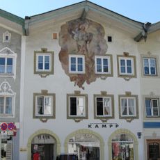 Wohn- und Geschäftshaus