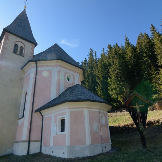 Kath. Filialkirche, hll. Ingenuin und Albuin