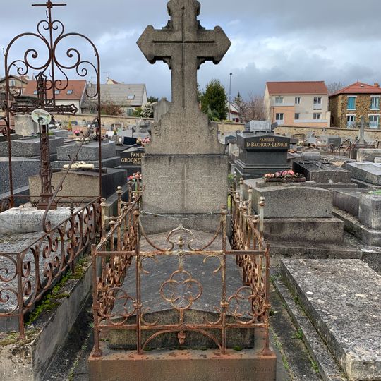 Tombeau des familles Étienne Grognet et Gemy