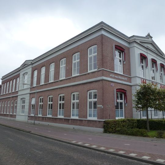Voormalige H.B.S. gebouwd tussen 1865 en 1867
