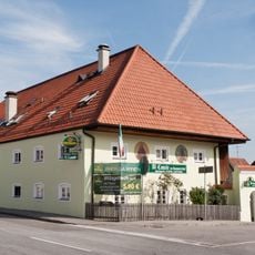 Gasthaus, ehemaliges Wohnstallhaus eines Hakenhofes
