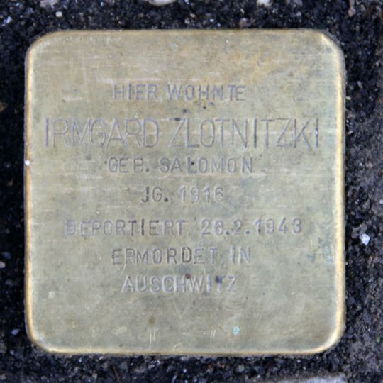 Stolperstein en memoria de Irmgard Zlotnitzki