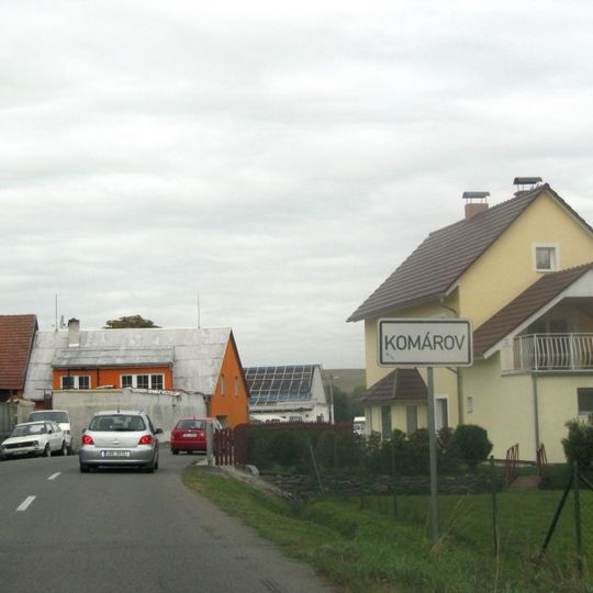 Komárov
