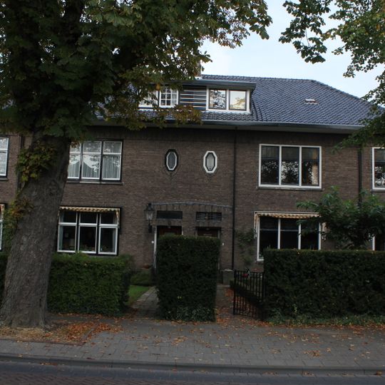 Dubbel woonhuis in expressionistische stijl