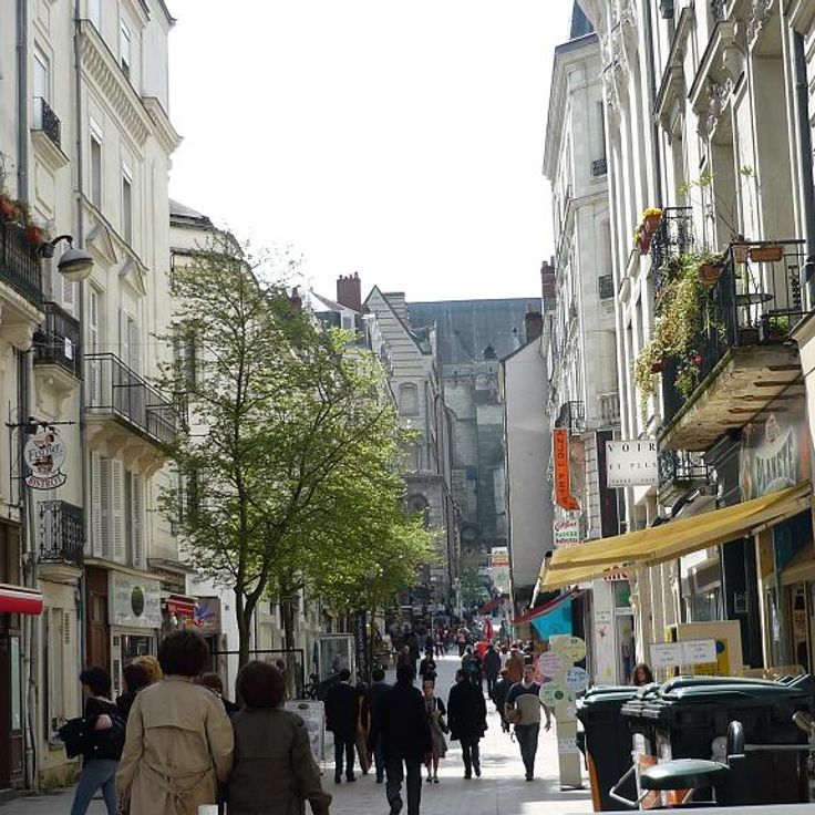 Rue Saint-Laud