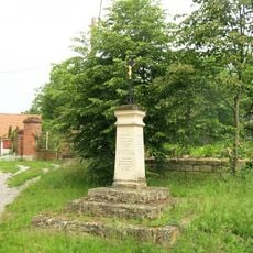 Kříž u domu 26 ve Skramouši