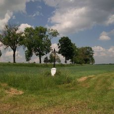 Kříž u Chmelné v poli