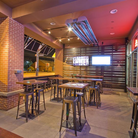 16-Bit Bar+Arcade