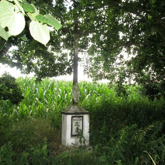 Kříž východně od Vlčic