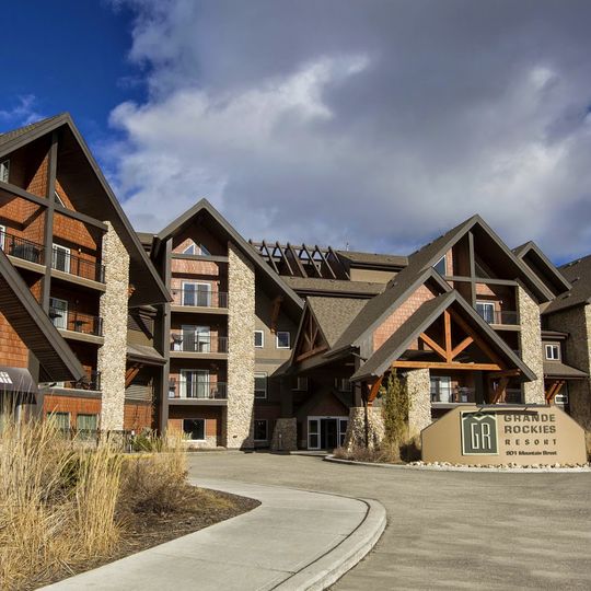 Grande Rockies Resort
