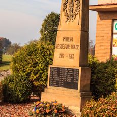 Pomník padlým v Přelovicích