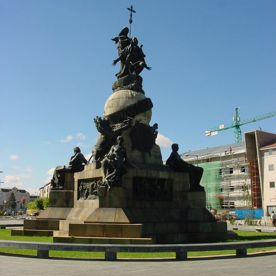 Monument to Columbus
