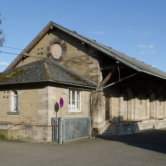 Güterhalle des Bahnhofs