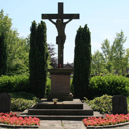 Hochkreuz Friedhof Neuwerk