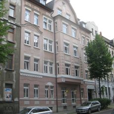 Mietshaus in geschlossener Bebauung Zietenstraße 76
