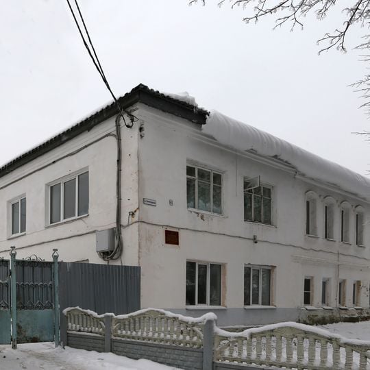 Дом, в котором в 1890 г. родился и до 1906 г. жил художник Ф.А. Модоров