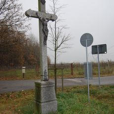 Kříž u odbočky na Lomec