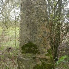 Milestone, Oxdrove N of Burcombe village
