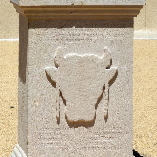 Autel taurobolique de Tain-l'Hermitage