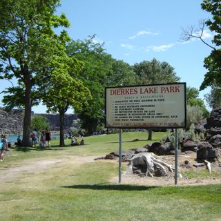 Dierkes Lake Park