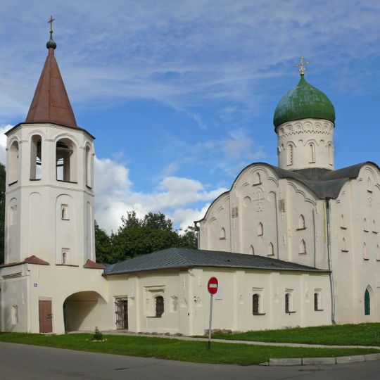 Église Fiodor-Stratilate-sur-la-rivière