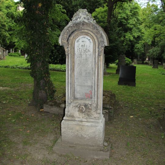 Ondrejský cintorín, náhrobok