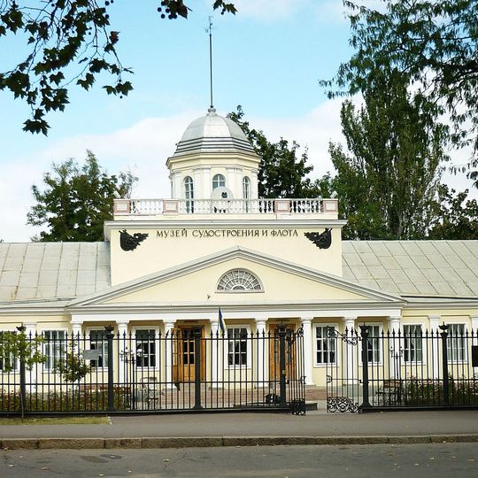 Будинок штабу флоту 1796 р. Пам'ятка архітектури національного значення. Будинок командира Чорноморського флоту та портів XVIII—XIX ст. Пам'ятка історії місцевого значення