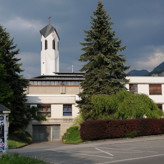 Pfarrzentrum hl. Konrad, Pfarrsaal und Priesterwohnungen