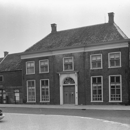 Cortgene 9, Alblasserdam