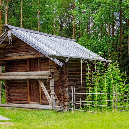 Амбар зерновой двухэтажный с галереей