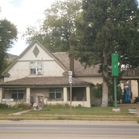 Edgar Walter Largilliere Sr. House