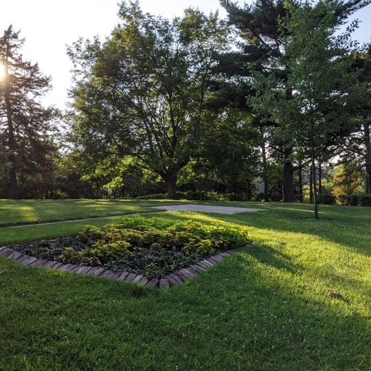 Mount Vernon Gardens