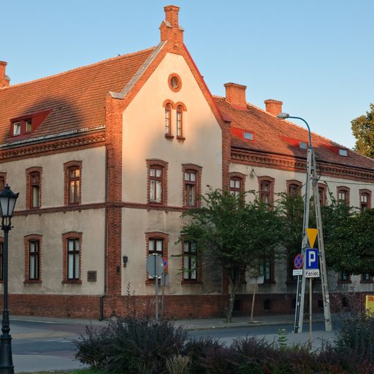 Plebania, Gabriela Narutowicza 30 w Żyrardowie