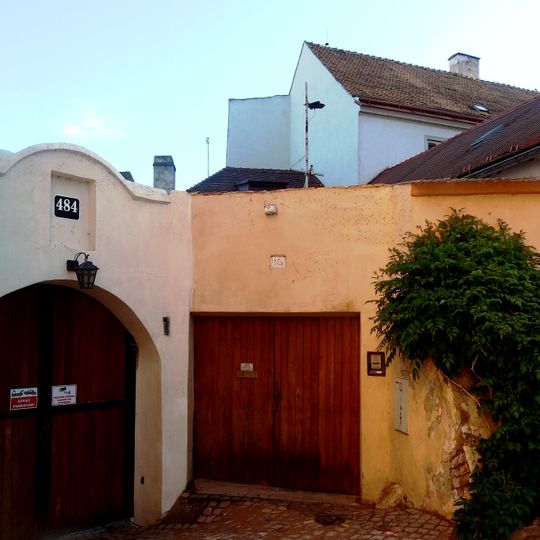 Mikulášské náměstí 10a