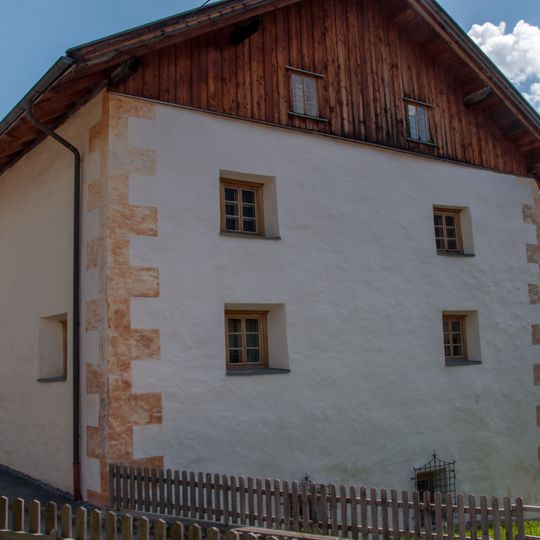 Wohnhaus Turm zu Pettneu