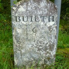 Milestone W of Garth Bridge